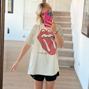 rolling stones oversized band tee from brandy melville!!!